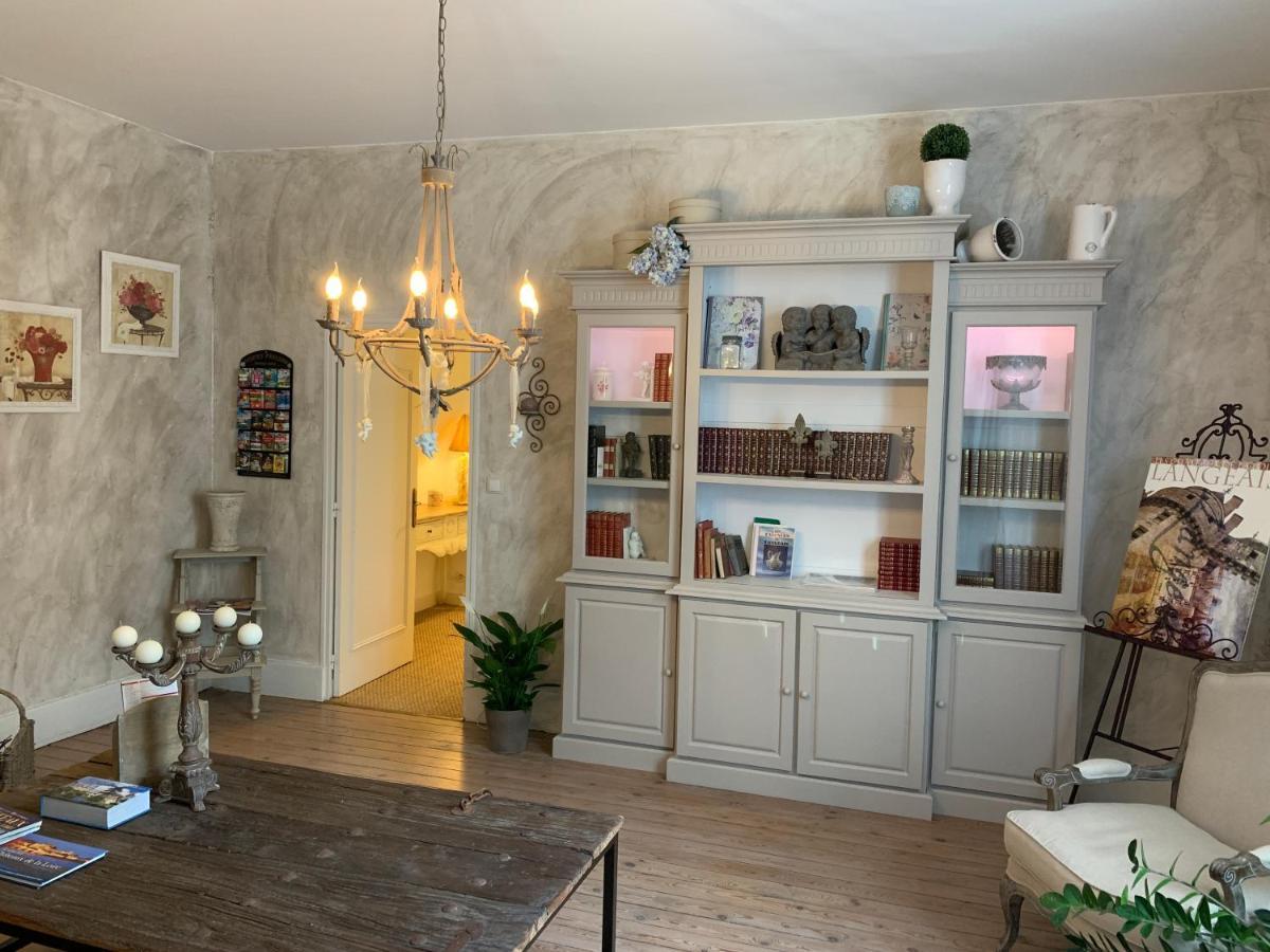 L'Ange Est Reveur Bed & Breakfast ลองเฌส์ ภายนอก รูปภาพ