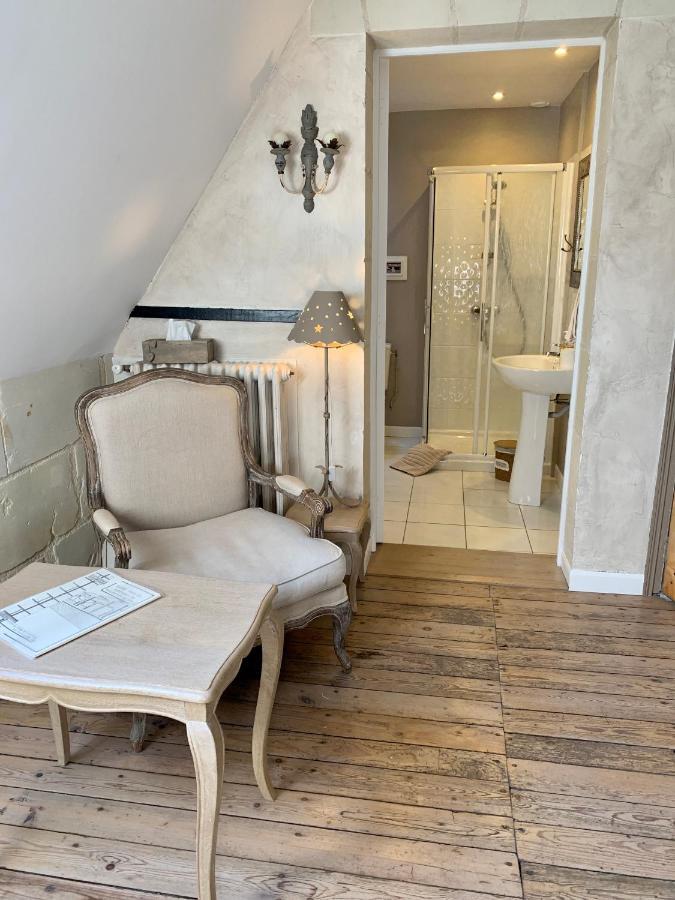 L'Ange Est Reveur Bed & Breakfast ลองเฌส์ ภายนอก รูปภาพ