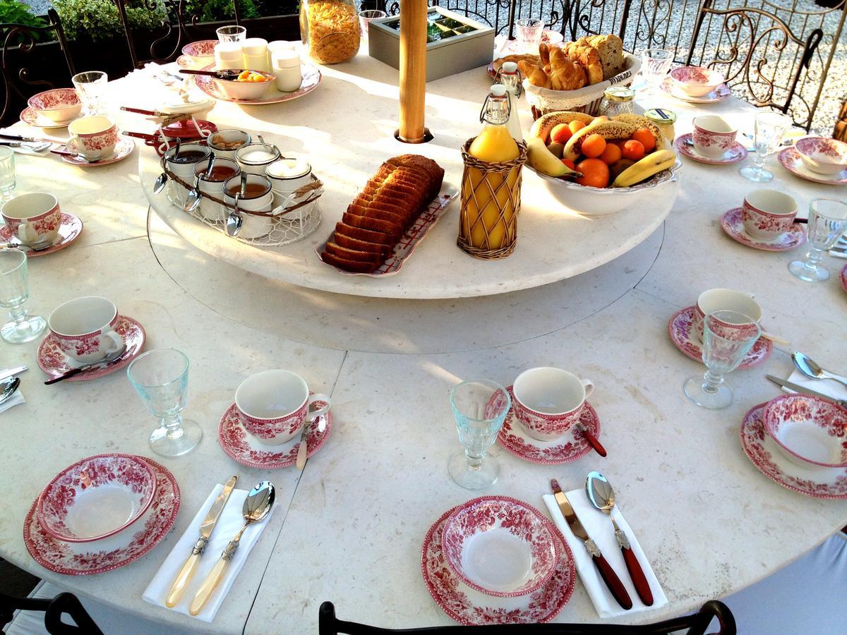 L'Ange Est Reveur Bed & Breakfast ลองเฌส์ ภายนอก รูปภาพ